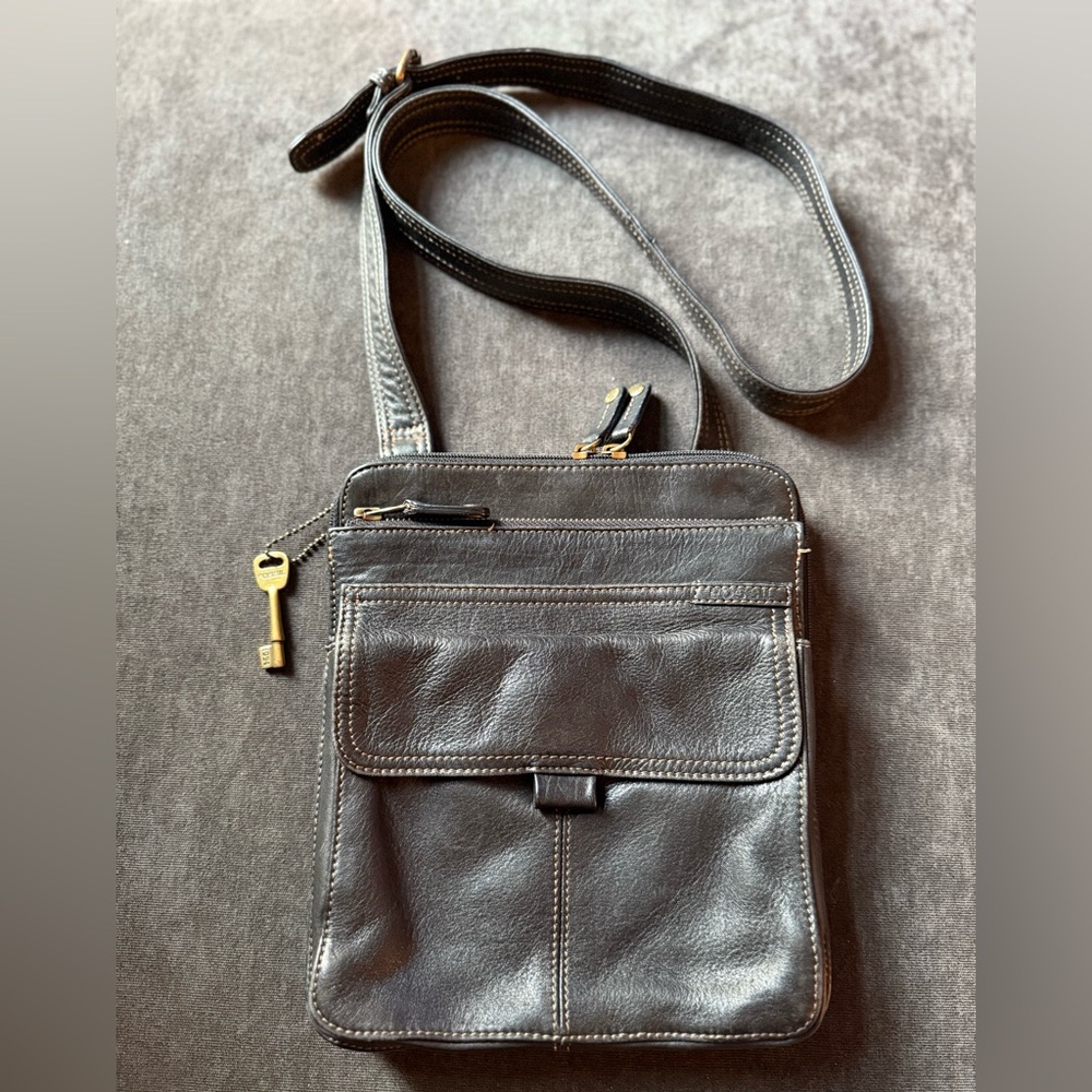 Fossil Black Leather Crossbody Purse Card Holder Slim Travel Bag Key